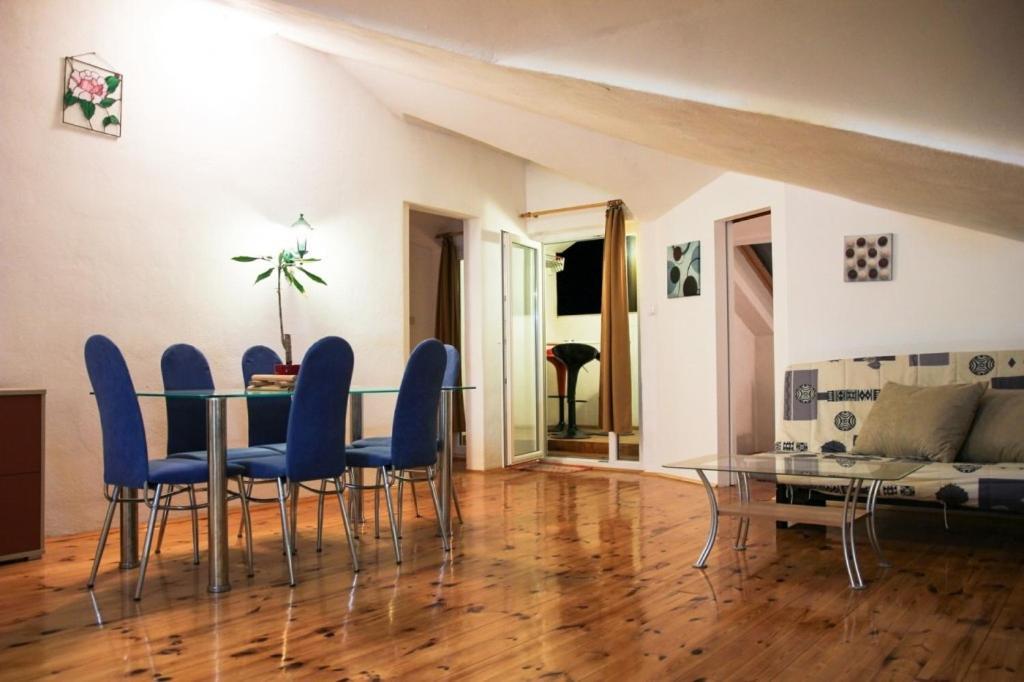 Apartments By The Sea Makarska - 15200 Exterior foto